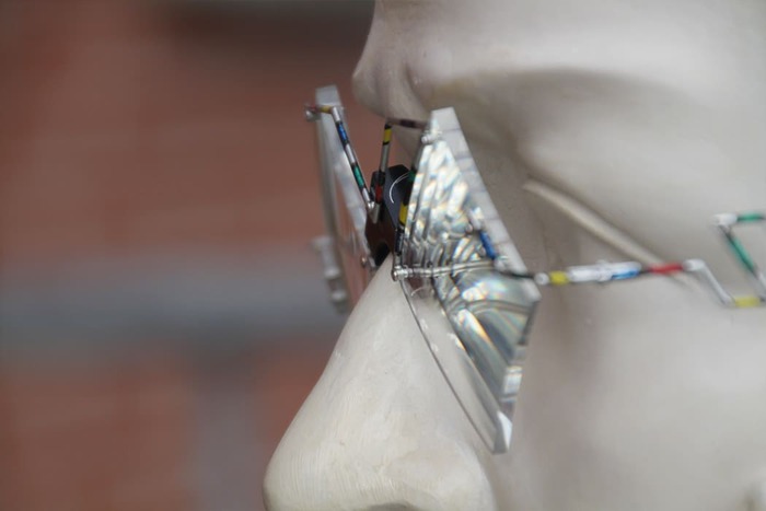 2025  Brille mit Epoxydharz-Steg